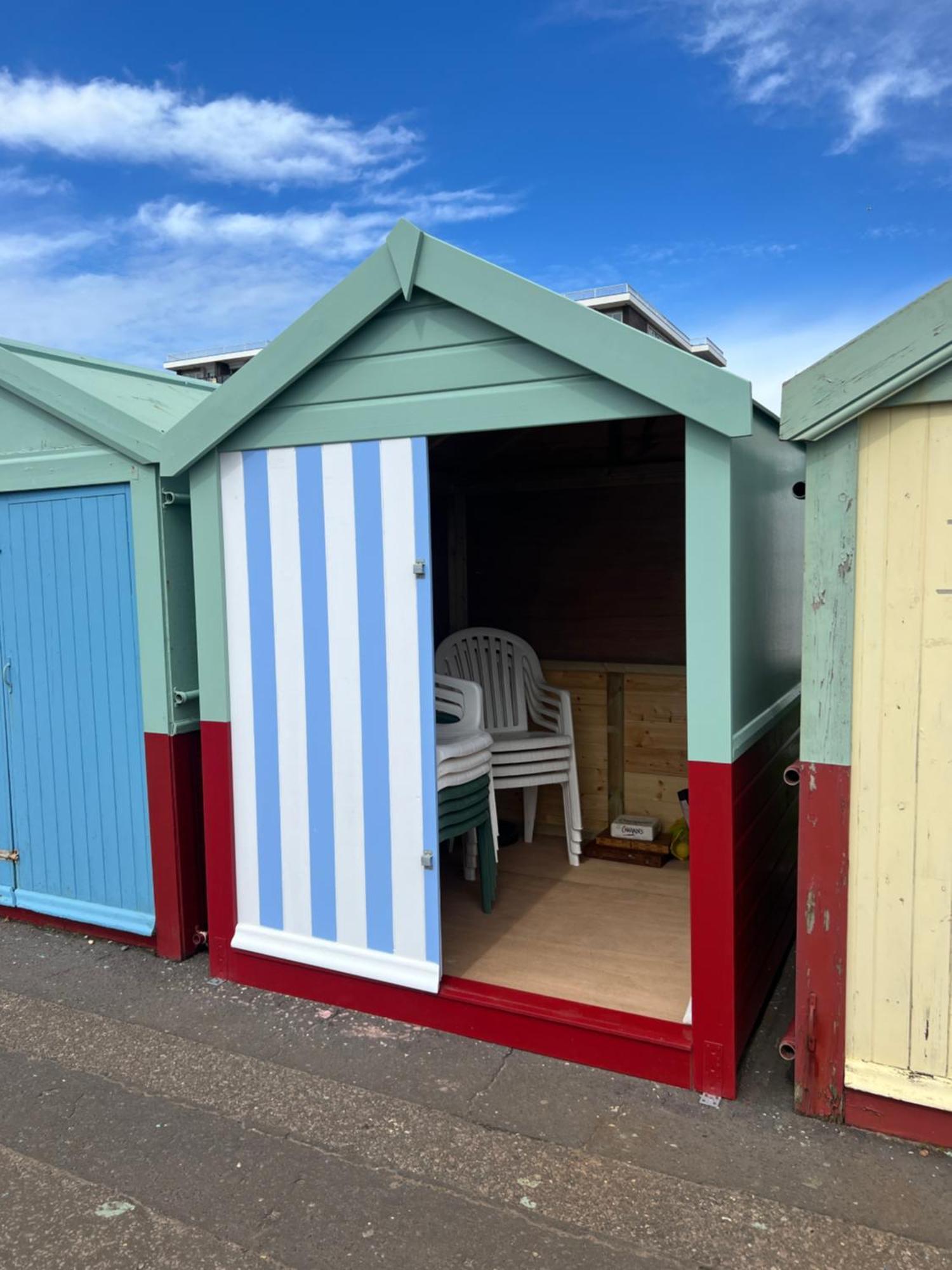 Large 2 Bedroom Private With Parking & Hut Apartment Brighton